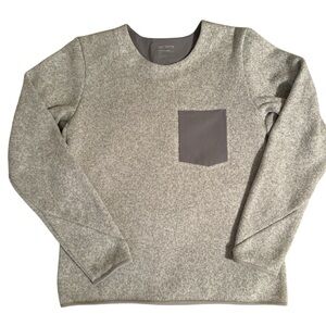 ARC’TERYX women’s pull over sweater